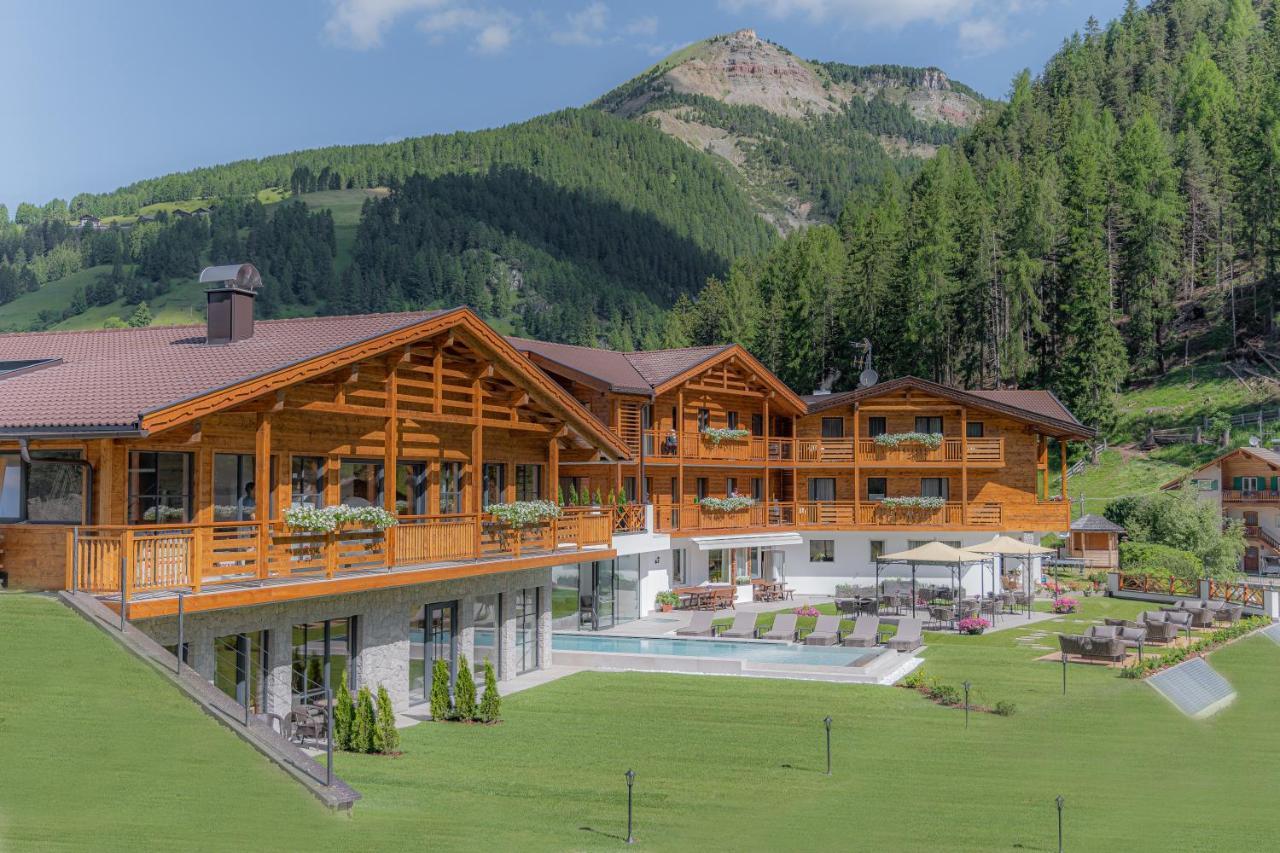 Hotel Rodella Selva di Val Gardena Luaran gambar
