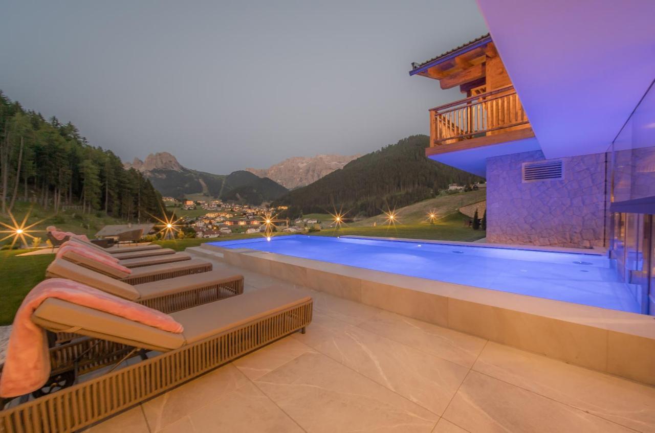Hotel Rodella Selva di Val Gardena Luaran gambar